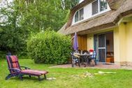 Urlaub Ferienhaus Idyllisches Reetdachhaus Weißdorn 1 mit Sauna und Kamin