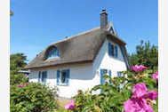 Urlaub Ferienhaus Reetdachhaus Kranich 