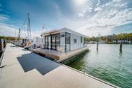 Urlaub Ferienwohnung Schwimmendes Haus - Hausboot Trinity