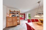 Urlaub Ferienhaus Reetgedecktes Ferienhaus Seeblick mit Kamin