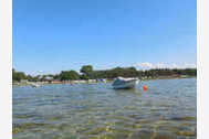 Urlaub Ferienwohnung Rotes Strandhaus mit Boot am Salzhaff, 50m zum Strand