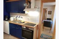 Urlaub Ferienwohnung Villa Romantica Gartenwohnung, 300 m zur Ostsee, WLAN