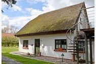 Urlaub Ferienwohnung Ferienhaus und -wohnung unterm Reetdach in Woorke