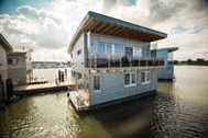Urlaub Ferienhaus 09. Floating-Houses (140 m²) Wotan 